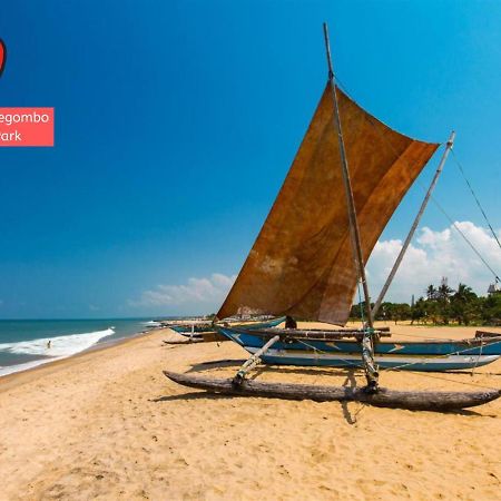 Holiday Guest Inn Negombo Dış mekan fotoğraf