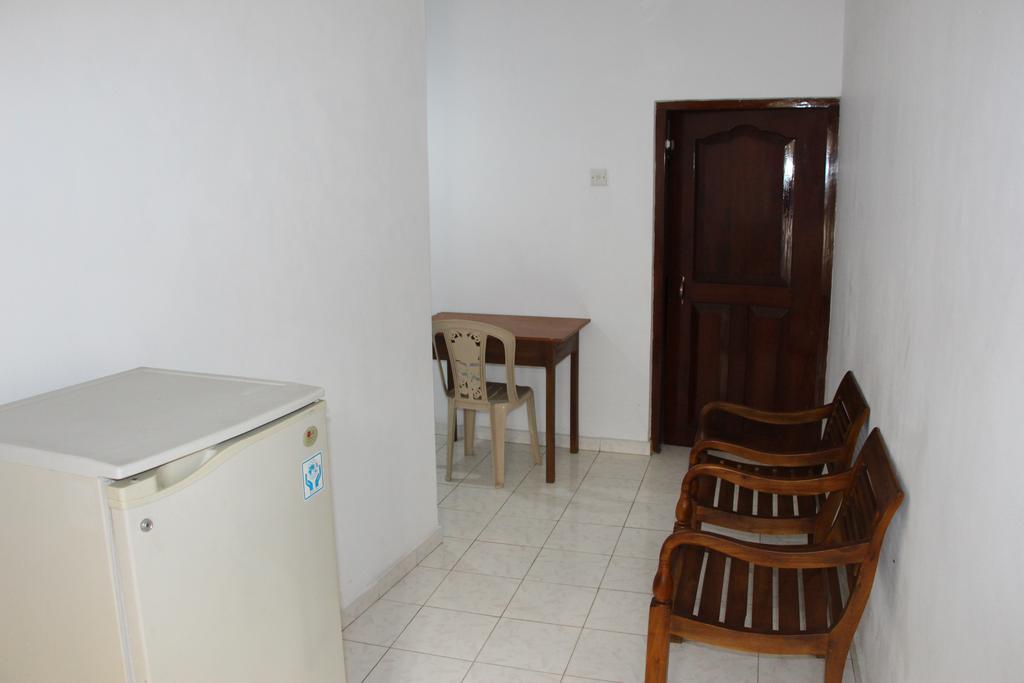 Holiday Guest Inn Negombo Dış mekan fotoğraf