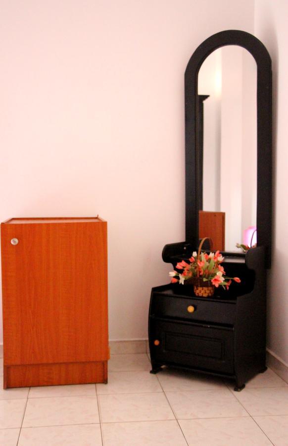 Holiday Guest Inn Negombo Dış mekan fotoğraf
